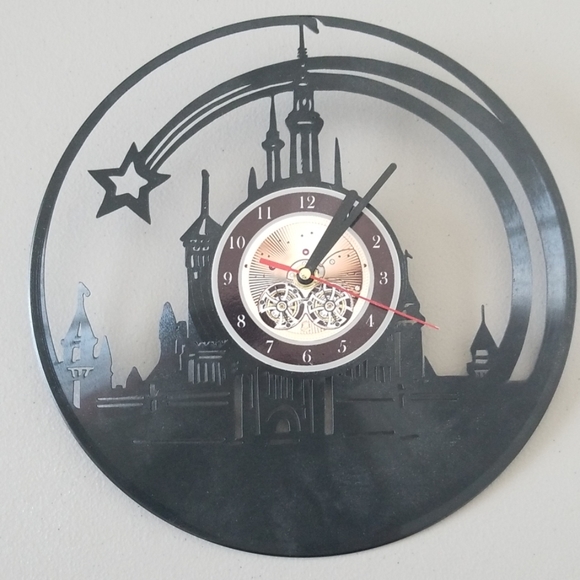 Disney Other - DISNEY Clock